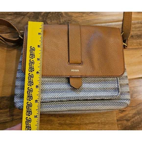 Fossil‎ Textile n Cowhide soft leather crossbody. Beige. Boho. Hippie. Romantic. - Picture 7 of 13